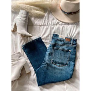 NWT “THIS IS LOVE” JUDY BLUE CAPRI PANTS SZ 16